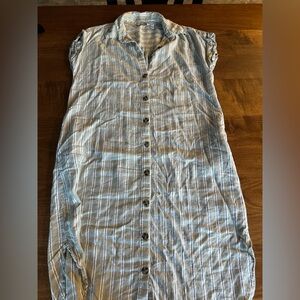 B. Young button up dress